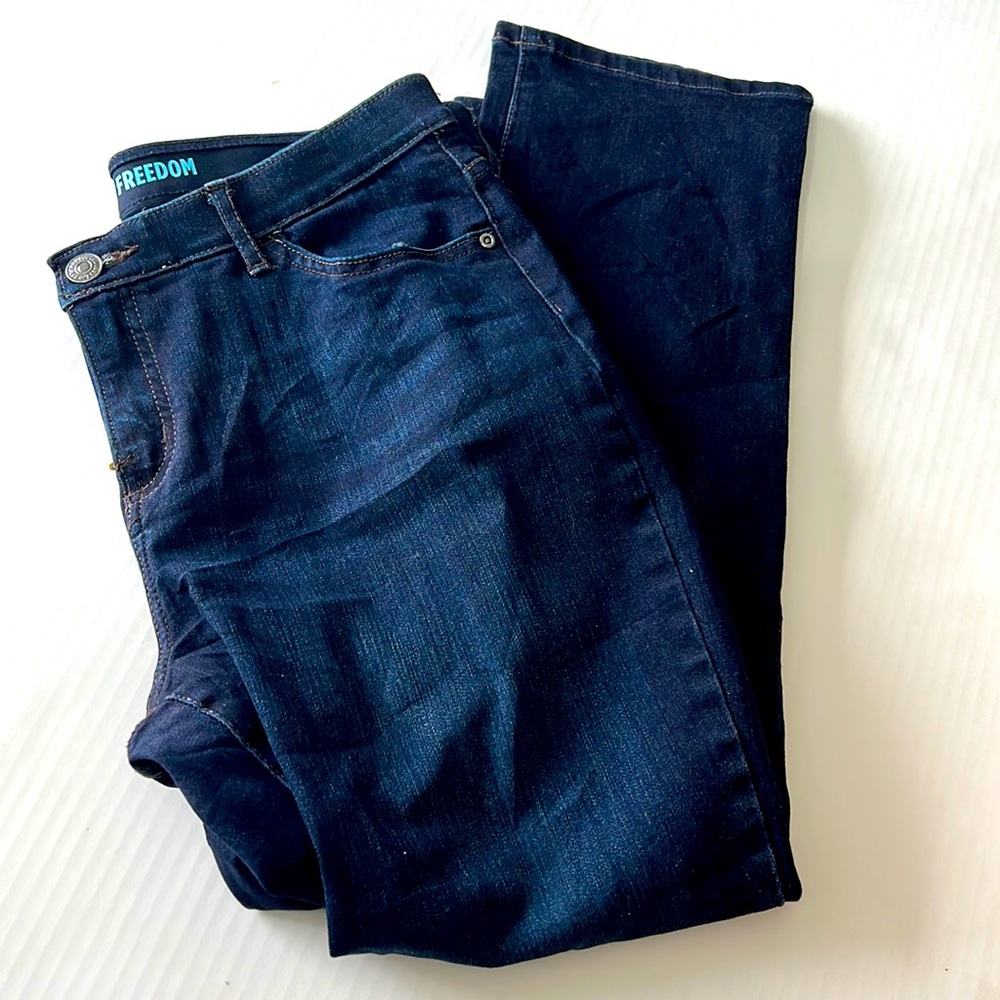 Lee TOTAL FREEDOM SIZE 12p